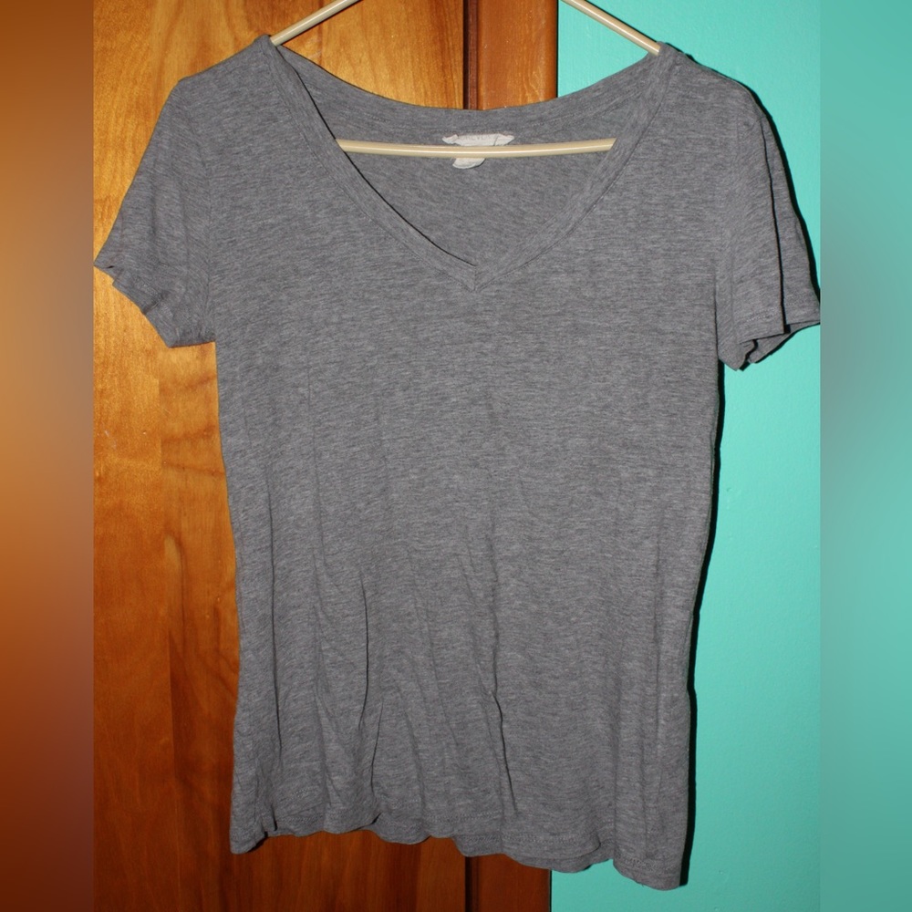 Forever 21 Grey V-Neck T-Shirt